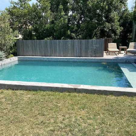 Casa de Férias Pres D'avignon Maison Luxe Vue Terrasses Piscine Villeneuve-lès-Avignon