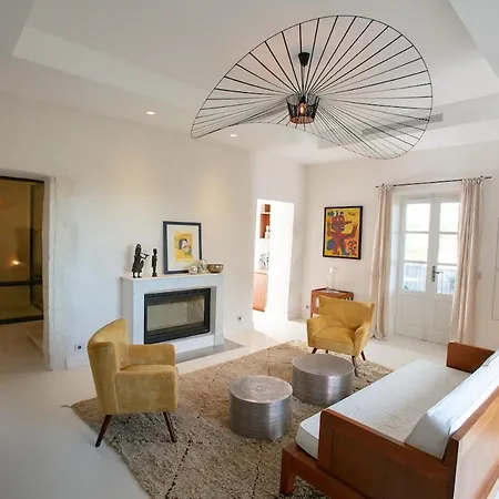 Pres D'avignon Maison Luxe Vue Terrasses Piscine * فينوف ليز أفيجْنْ