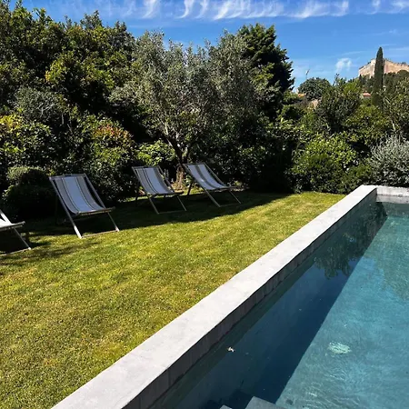 Dom wakacyjny Pres D'avignon Maison Luxe Vue Terrasses Piscine *