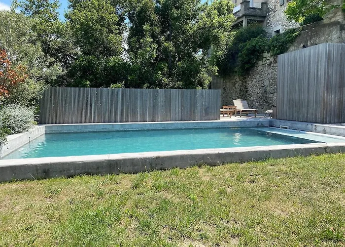 Holiday home Pres D'avignon Maison Luxe Vue Terrasses Piscine Villeneuve-les-Avignon