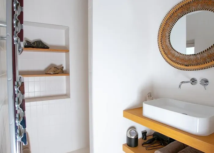 Pres D'avignon Maison Luxe Vue Terrasses Piscine Holiday home